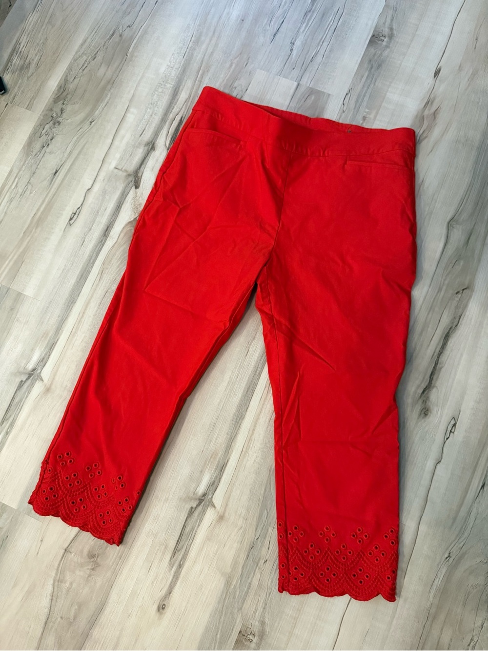 NWT Chico's Bright Red Cropped Eyelet Hem Pants 12P